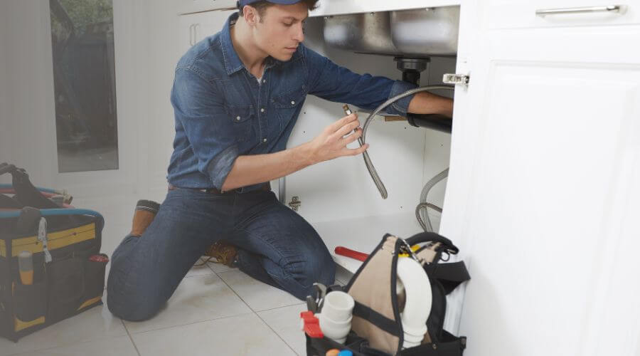 Local tankless water heater installation in Roby, MO